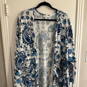 Lularoe Caroline white and blue cardigan size 2XL